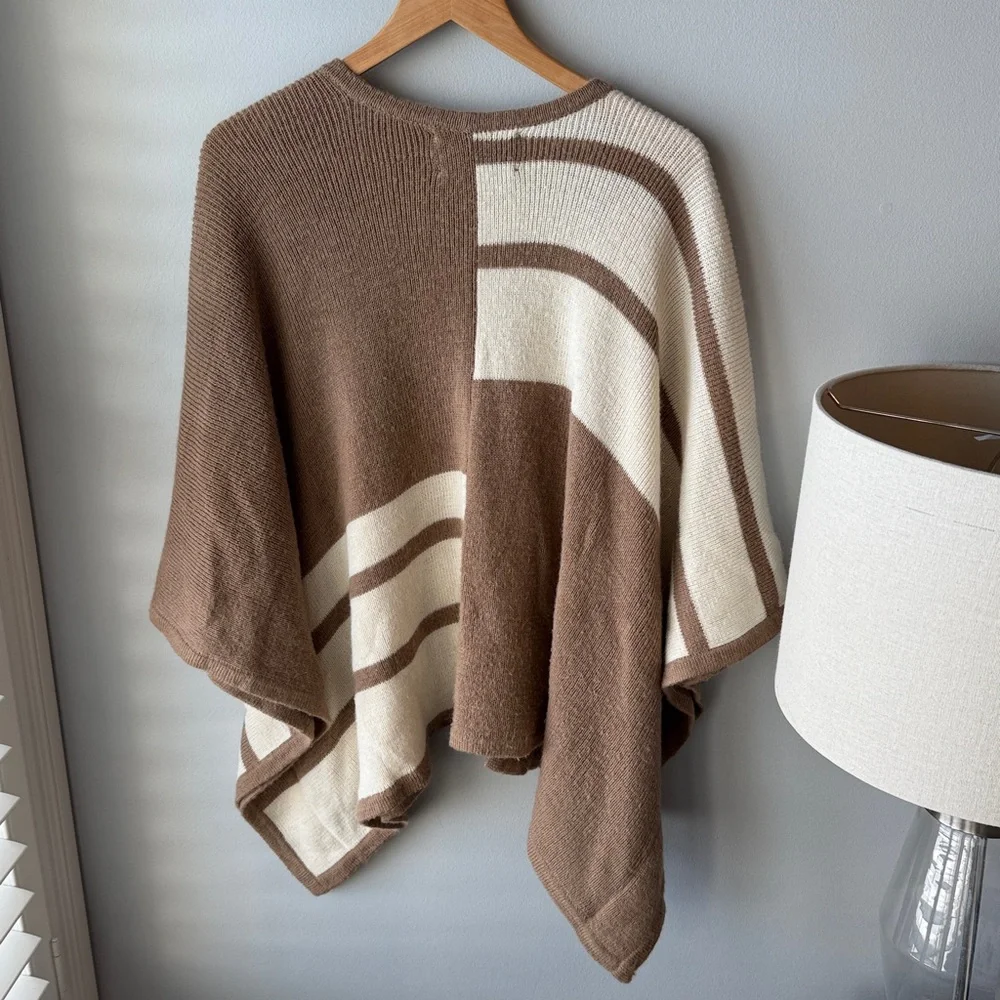 Brochu Walker City Poncho Kimono Knit Cardigan‎